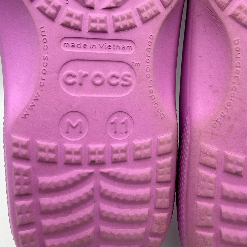 Crocs Baya Flip Flop Sandals Mens‎ Size 11 Purple Thong Slip On Beach Summer